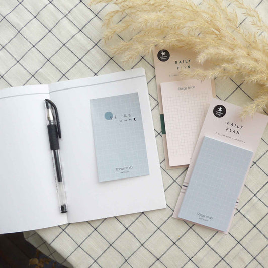 Suatelier Daily Plan 1904 grid sticky memo pad in soft blue with square layout