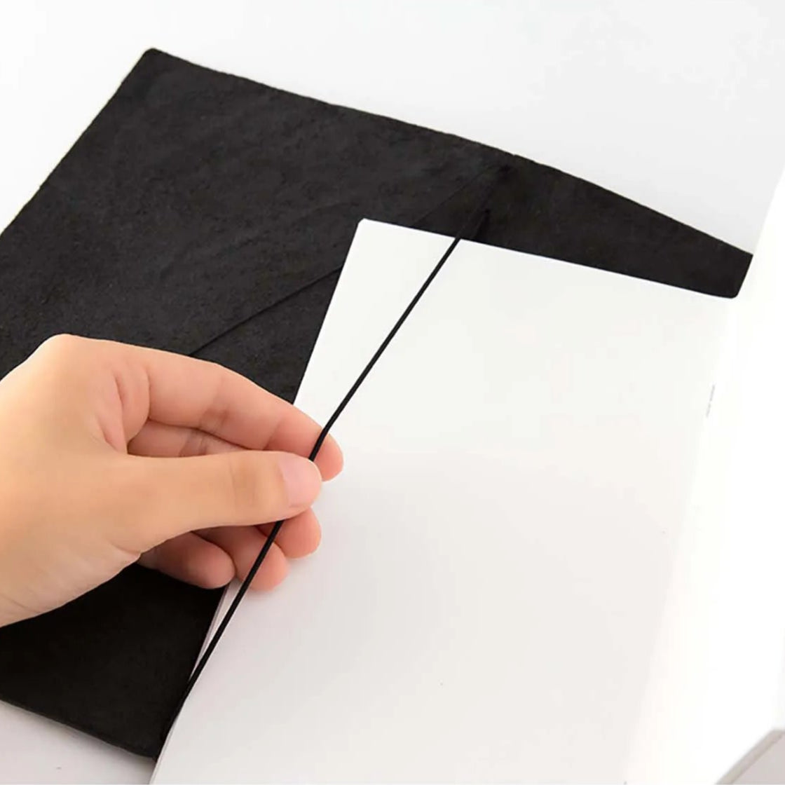 Traveler’s Notebook – Black | Regular Size