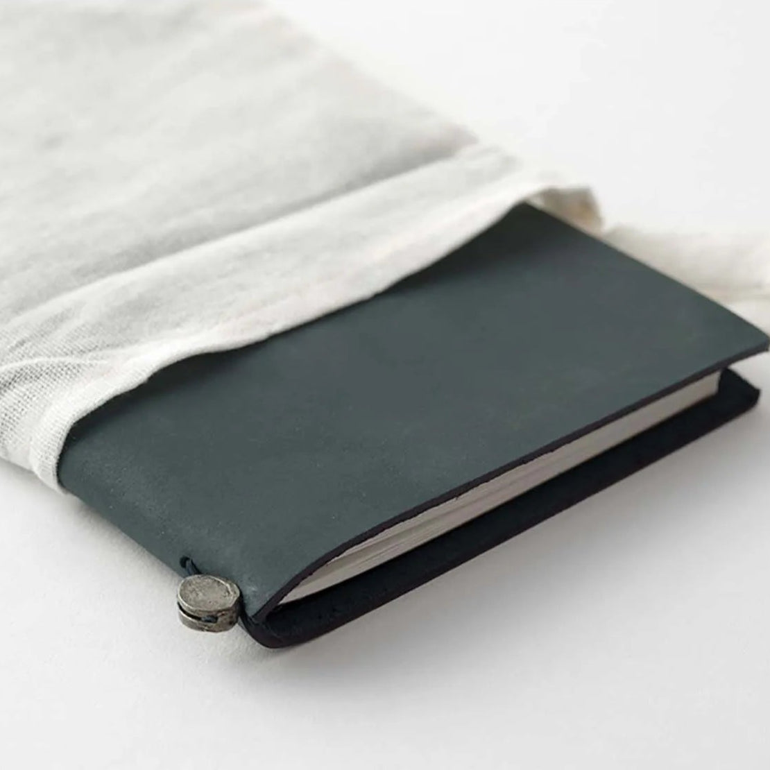 Traveler’s Notebook – Blue | Regular Size