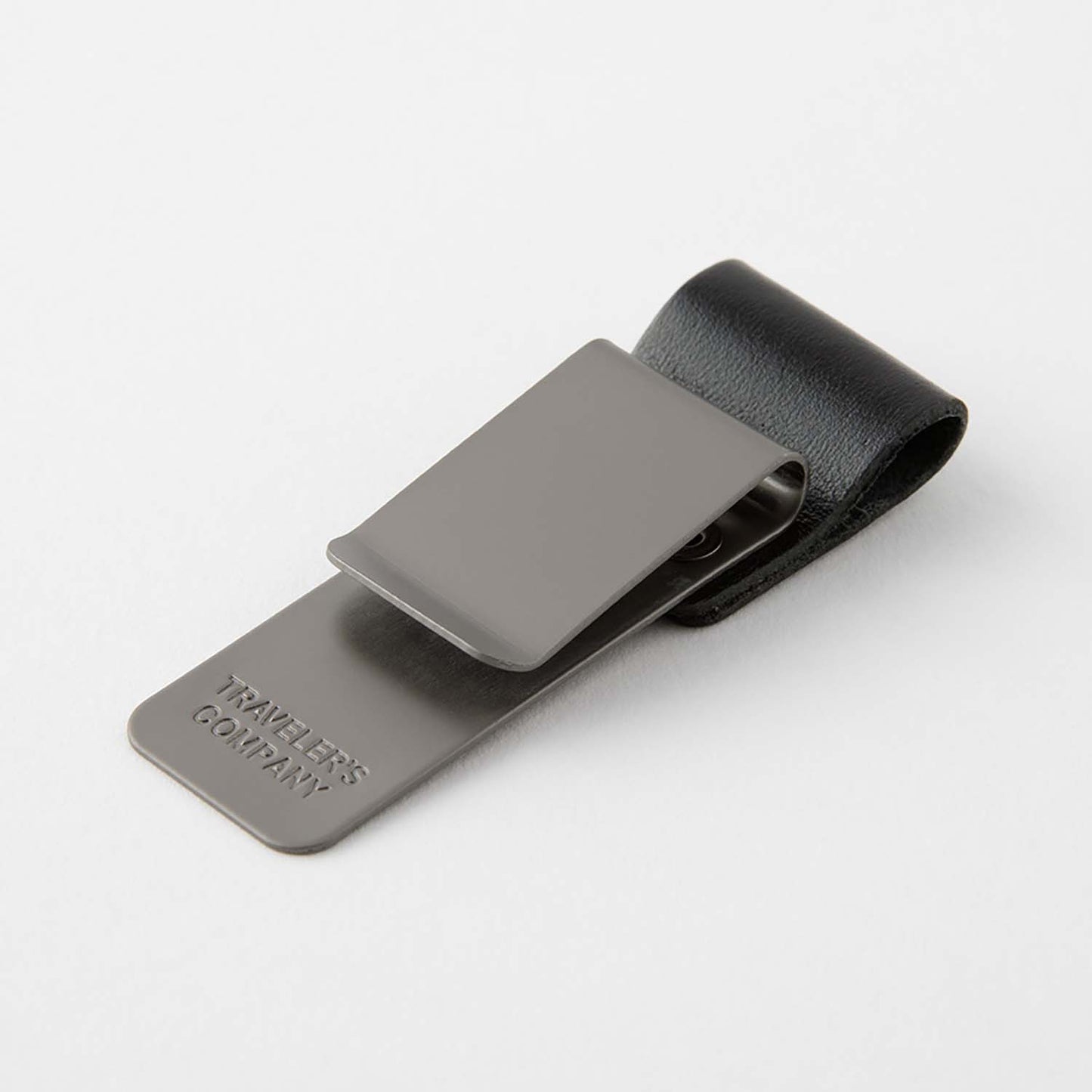 TRAVELER'S notebook Pen Holder (M) – Black