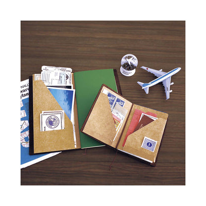 TRAVELER’S notebook Refill 010 – Kraft Paper Folder | Passport