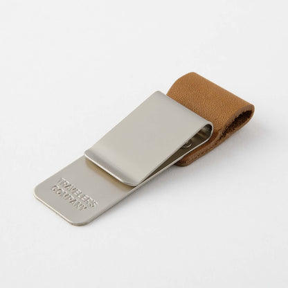 TRAVELER'S notebook Pen Holder (M) – Camel