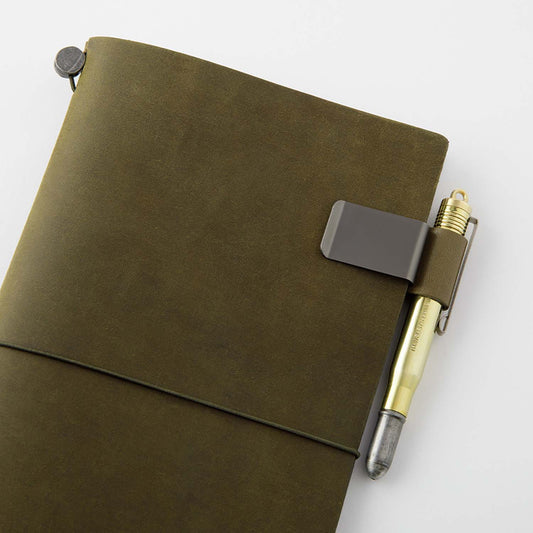 TRAVELER'S notebook Pen Holder (M) – Olive