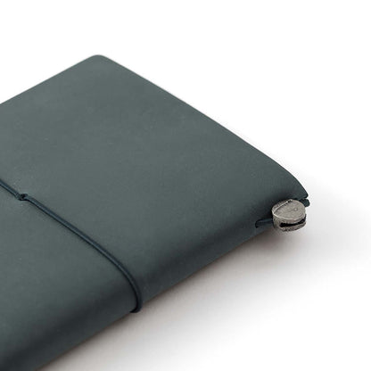 TRAVELER’S Company Passport Size notebook in Blue with elastic band and smooth leather cover