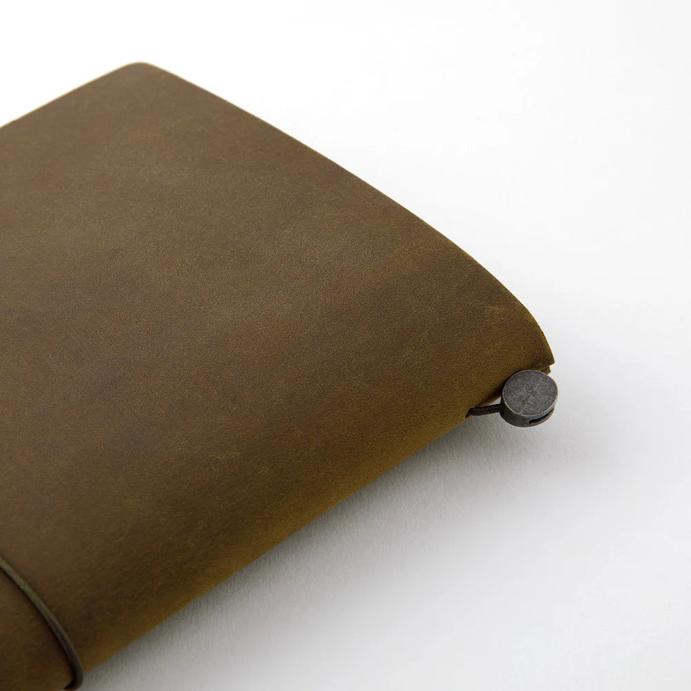 TRAVELER’S notebook Starter Kit in Olive – Regular Size leather cover with blank refill, cotton bag, and spare band