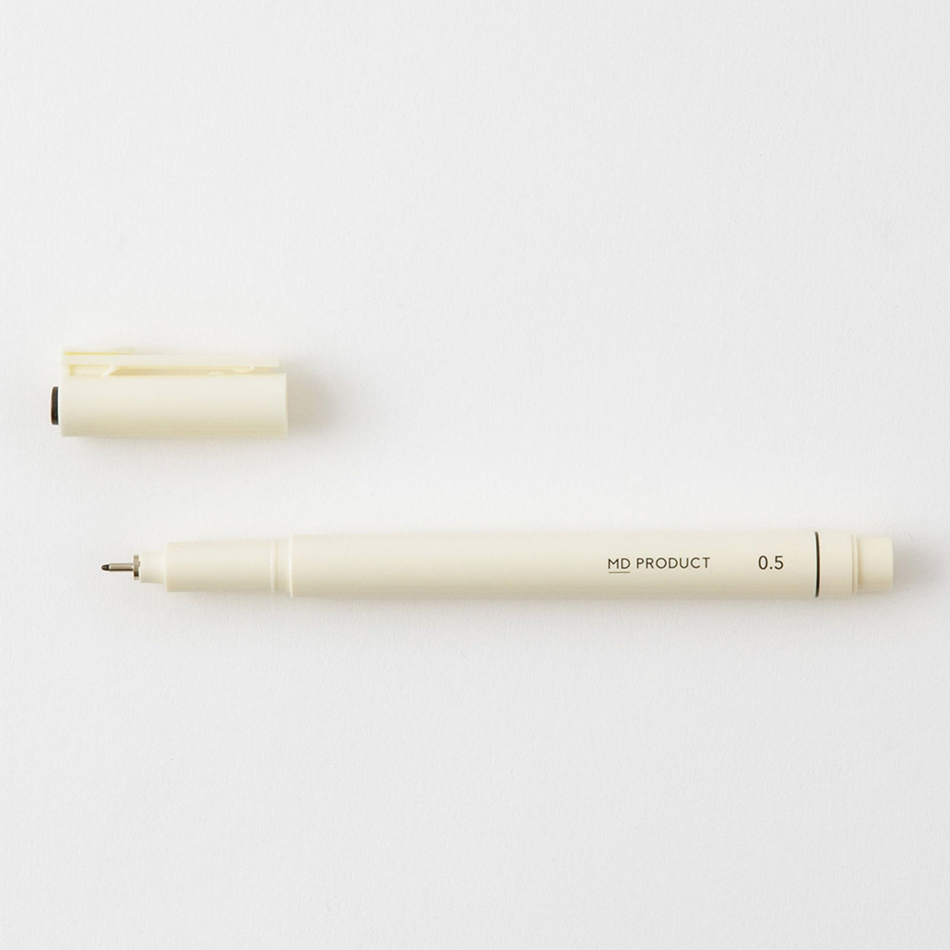 MD Drawing Pen with 0.5mm tip and black pigment ink