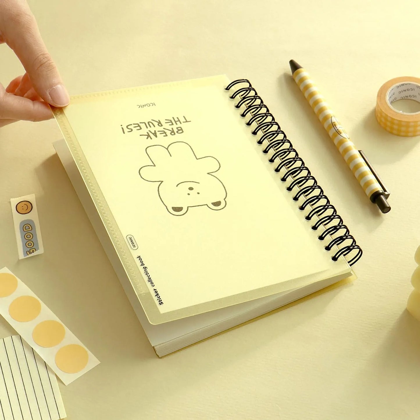 Iconic Sticker Collecting Book – Pink/Yellow